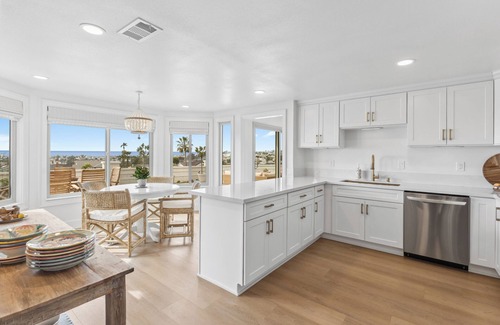 San Clemente House | Enjoy the Sunset and Ocean Views in this Designer Vacation Home with Privacy.