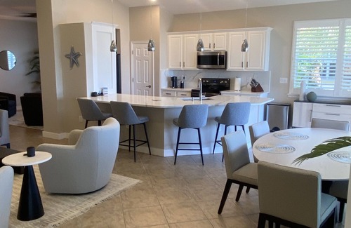 Gulf Cove House | Enjoy the ultimate escape in the Riverwood Golf Community on the Myakka River.
