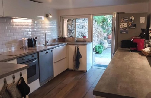 Le Rayol House | Enjoy this large family home in a quiet wooded setting.