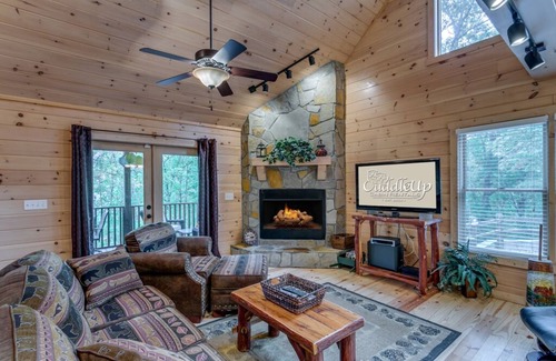 Copperhill House | Enjoy this hidden gem of a cottage with mountain views and hot tub!