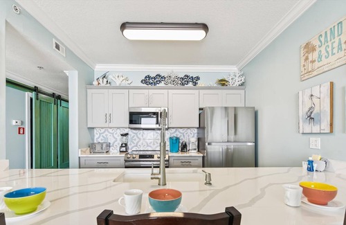 Long Beach Condo | 🏖️Enjoy this lavish oceanfront condo today! Free Activities🏖️