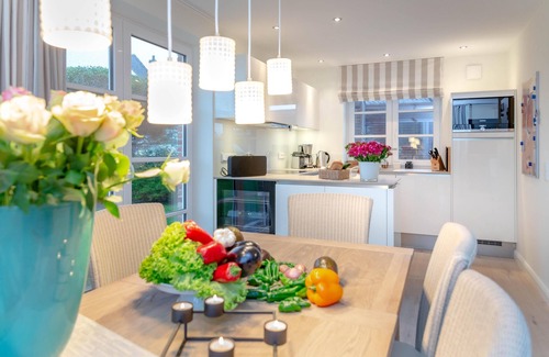 Westerland House | Enjoy your dream vacation in a perfect location with up to 6 people to the fullest.