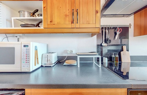 Epinay-sous-Senart Apartment | Enjoy your holiday in this inviting holiday apartment.