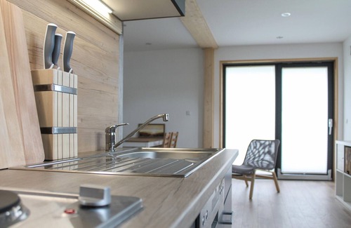 Wustrow Apartment | Enjoy your holiday at Plätlinsee in this modern and charming studio flat.
