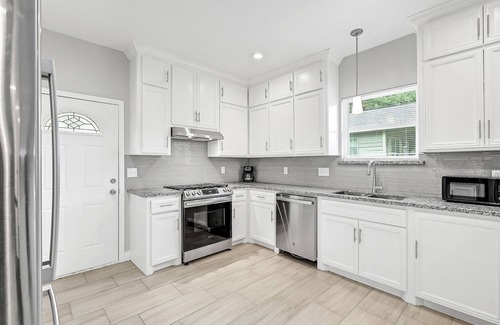 Northside House | Enjoy your stay at our brand new, modern, centrally-locate 3 bed, 2 bath home.