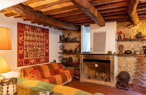 Marliana House | Enjoy your stay in Tuscany in this 15th century mill converted into a vacation home.