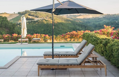 Massa Fermana House | Enjoy your vacation in this comfortable vacation home with pool and sauna.