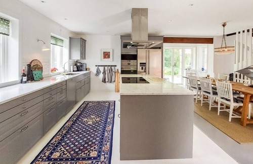 Bastad House | Enjoy your vacation in this beautiful vacation home close to the beach.