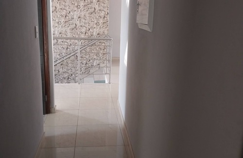 Greater Johannesburg Metropolitan Area Apartment | Enjoyable 2-bedroom apartment with AC in vibrant Johannesburg
