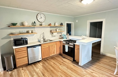 Van Buren House | Enjoyable 3-bedroom house with AC in charming Van Buren