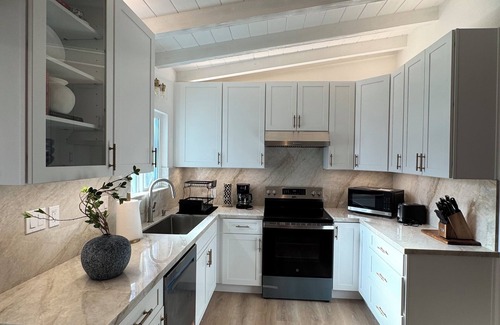 West Ridge House | Enjoyable 3-bedroom newly renovated house in Escondido