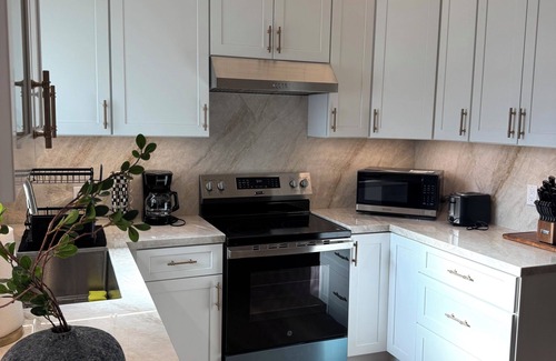West Ridge House | Enjoyable 3-bedroom newly renovated house in Escondido