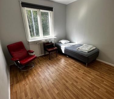 Hallabrottet Apartment | Enkel prisvärd lägenhet!