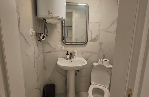 Durres Hostel | Enles Hotel