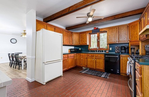 Refton House | Enola Trail Getaway *bikes*rural
