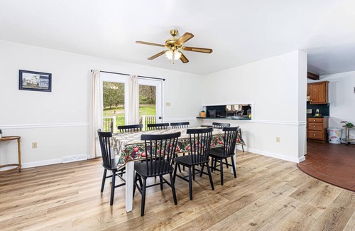 Refton House | Enola Trail Getaway *bikes*rural