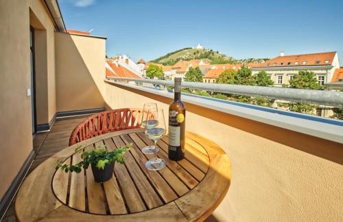 Mikulov Apartment | Enotéka Vinofol - winebar & café & apartments