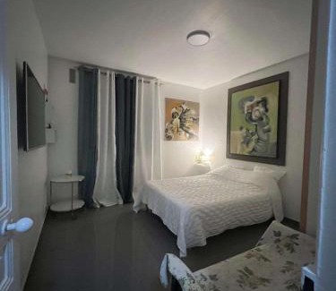 La Courneuve Apartment | Ensemble d'Appartements à La Courneuve - Bien Desservis et Disponibles Séparément
