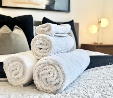 East Acton House | Ensuite Room - Great City Access