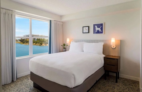 Oyster Point Hotel | Ensuring a Very Comfortable & Memorable Stay! Free Breakfast, w/Outdoor Pool