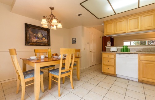 Oxnard Shores Hotel | Ensuring a Very Comfortable & Memorable Stay! Kitchen, Parking Onsite!