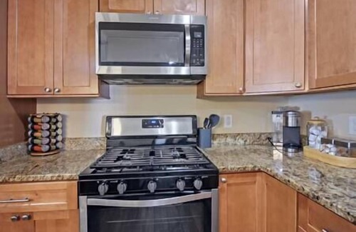 Springfield House | Entertaining | 5 Bedrooms | Luxury | DC Vibe