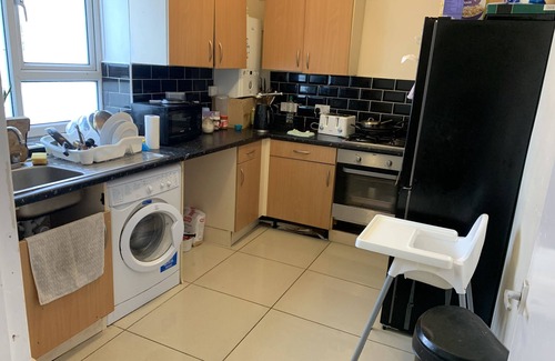Fulham Broadway Apartment | Entire 2-bedroom apartment in marvellous London with WiFi