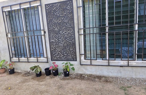 Port Moresby Apartment | Entire 2 bedroom Apartment in Port Moresby 10 minutes drive to the nature park