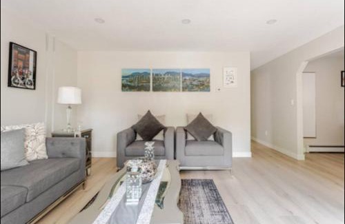 Burke Mountain House | Entire 2 Bedrooms 2 bathrooms private suite in Coquitlam