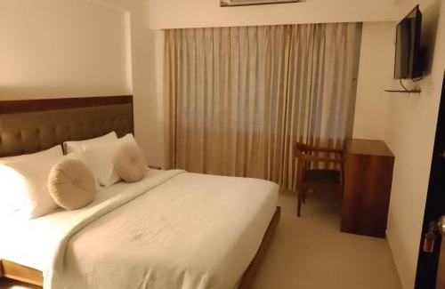 Chandivali Apartment | Entire 3 bhk by The Good Traveller