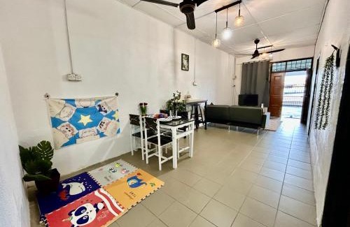 Central Seberang Perai House | Entire 33 Cozy House 3 Bedroom @ Alma Bukit Mertajam