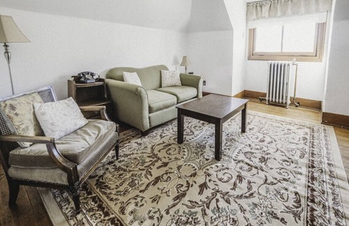 Trinidad Bed & Breakfast | Entire 3rd Floor of Historic Mansion!