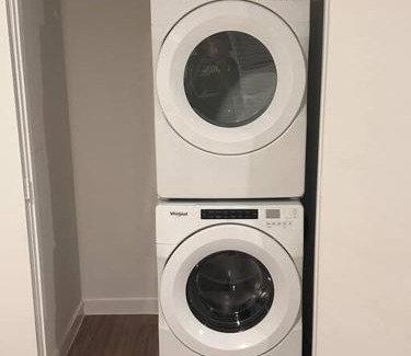 West Dallas Apartment | Entire Apartment Downtown Views!