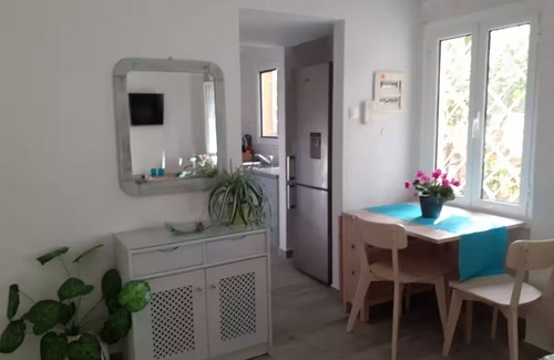 Glyfada Apartment | Entire apartment in Glyfada, Greece