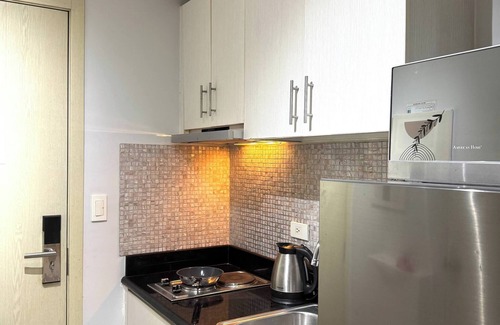 Bel-Air Apartment | Entire Apartment in Makati City With Fast Wifi
