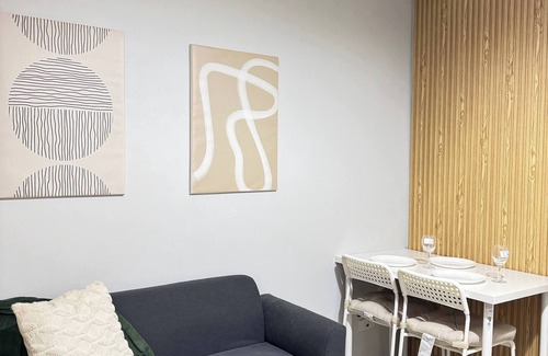 Bel-Air Apartment | Entire Apartment in Makati City With Fast Wifi