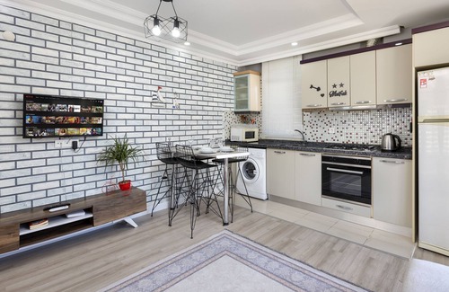 Muratpasa Apartment | Entire Apartment near the beach