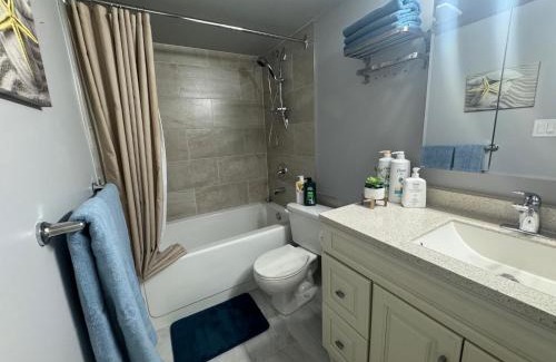 Beltline Apartment | Entire Apartment Prime Downtown location Free underground Parking