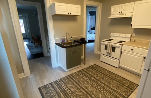 Covington House | Entire Apartment walking distance to Cincy River front and COV Wedding Venues
