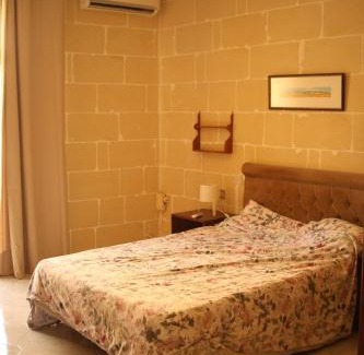 Xaghra Apartment | Entire apartment with Ramla Bay view (Gozo, Malta)