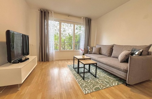 L'Echat Apartment | Entire Appartement, 2 rooms, private parking