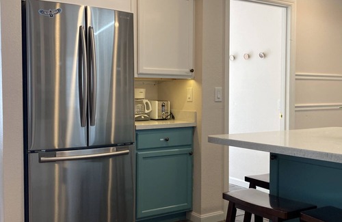 El Granada House | Entire Beach House 4Br 3.5Ba - Walk to the waterfront