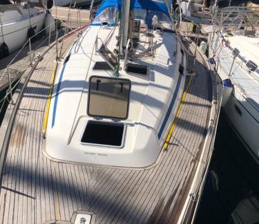 Birgu Boat Rental | Entire boat 3 cabins in Birgu vittoriosa