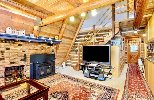 Sammamish Cabin | Entire Cabin Lake Retreat Near Bellevue & Seattle!