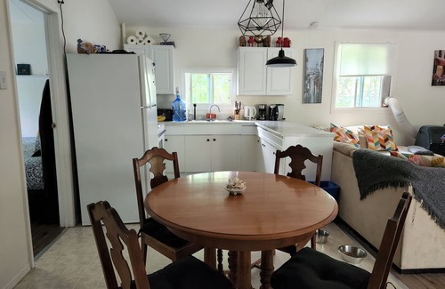 Sandy Hook Cottage | Entire charming and private cottage in Winnipeg Beach