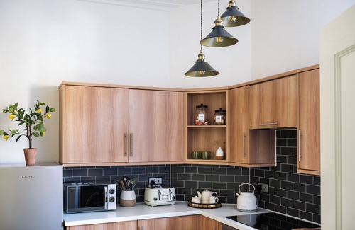 Birnam Apartment | Entire Cosy 2-Bed Apartment in Birnam, Dunkeld