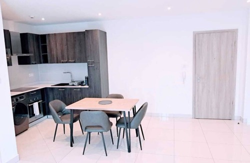 Accra Apartment | Entire Cozy One Bedroom Apartment @ Loxwood House