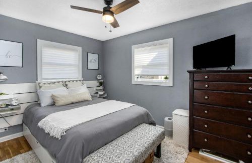 Eastwood House | Entire Cute Boho Home Near Hospital, Expo Center, Free Parking