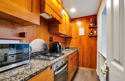 Pimlico Apartment | Entire Flat in Victoria, London