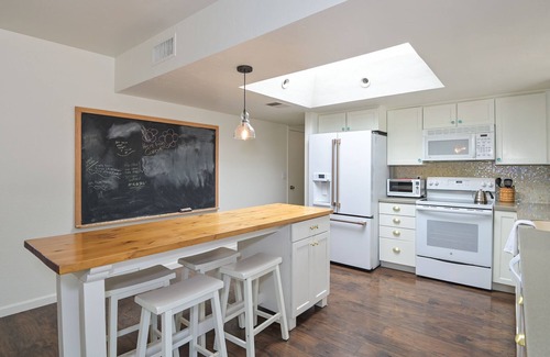 Heatherwood Hills House | *ENTIRE FOOTHILLS HOME W/POOL* 3 bed 2 Bath - Casa De Paz